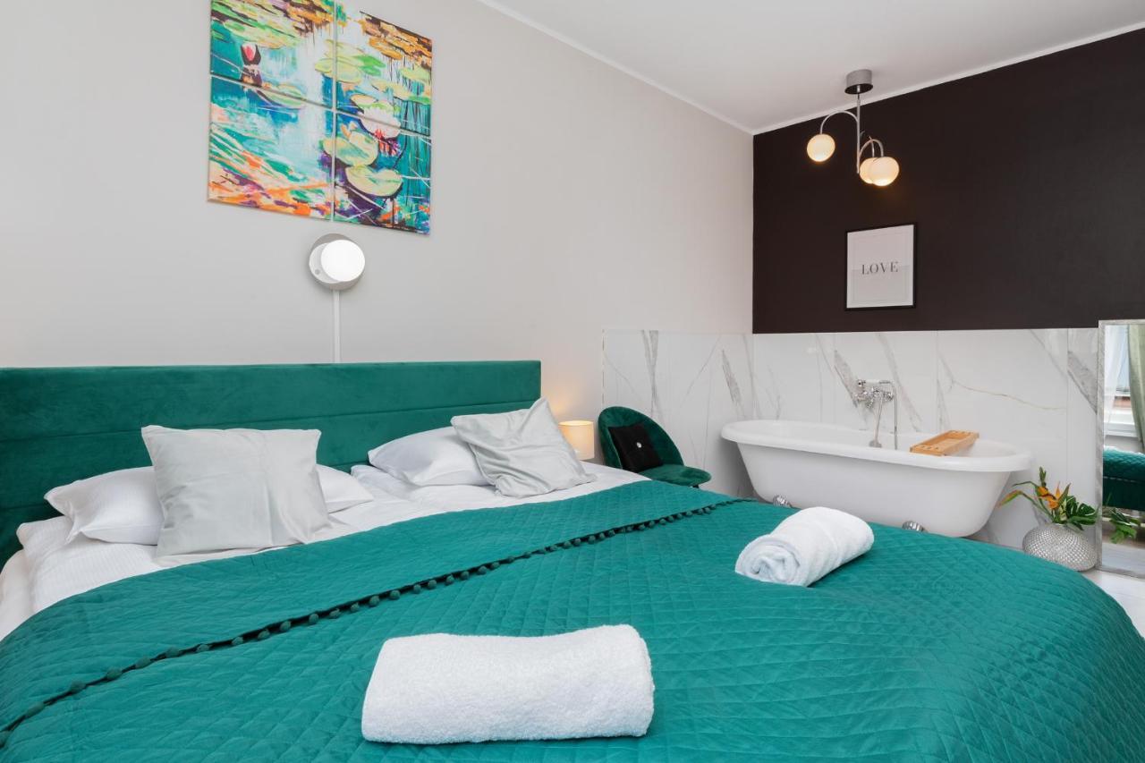 Przestronne 2 Oddzielne Sypialnie Caly Apartament W Spokojnej Dzielnicy Borkowo  Exterior photo