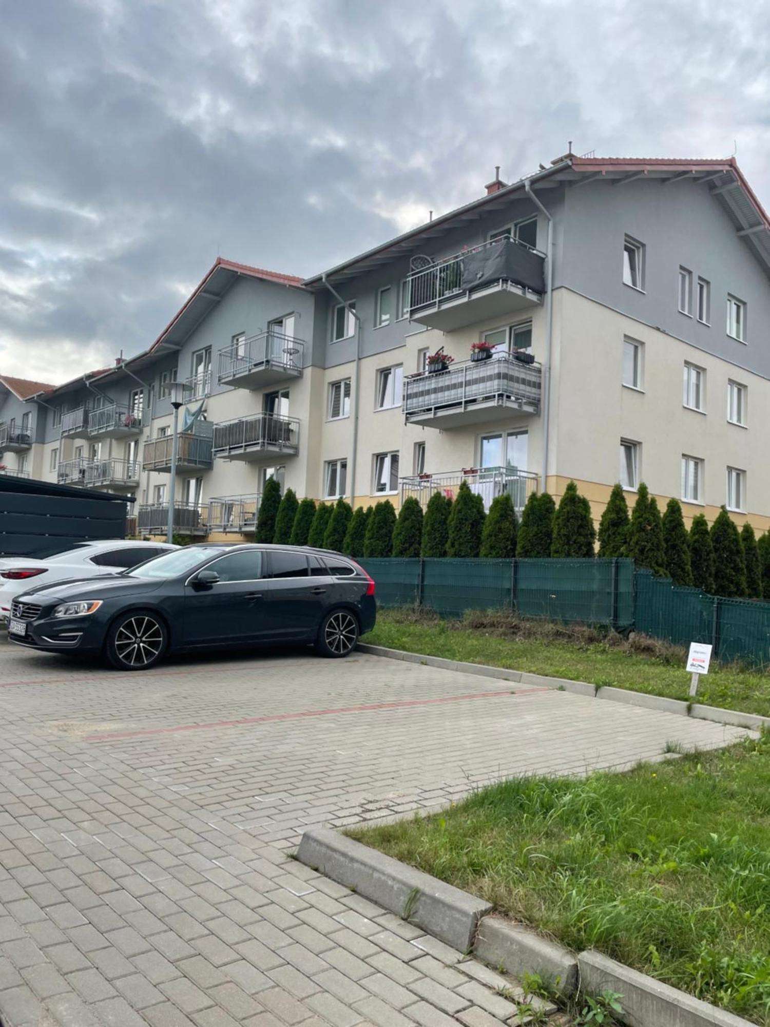 Przestronne 2 Oddzielne Sypialnie Caly Apartament W Spokojnej Dzielnicy Borkowo  Exterior photo